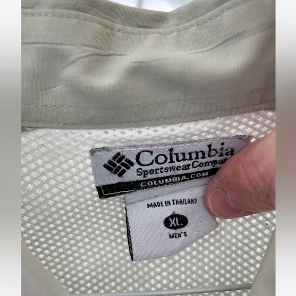Columbia Other - Men’s Columbia sportswear PFG beige khaki vented shirt XL